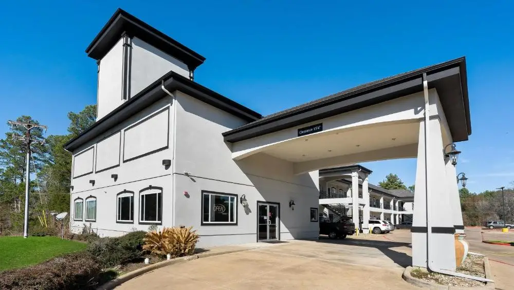 Belmont Inn and Suites 8